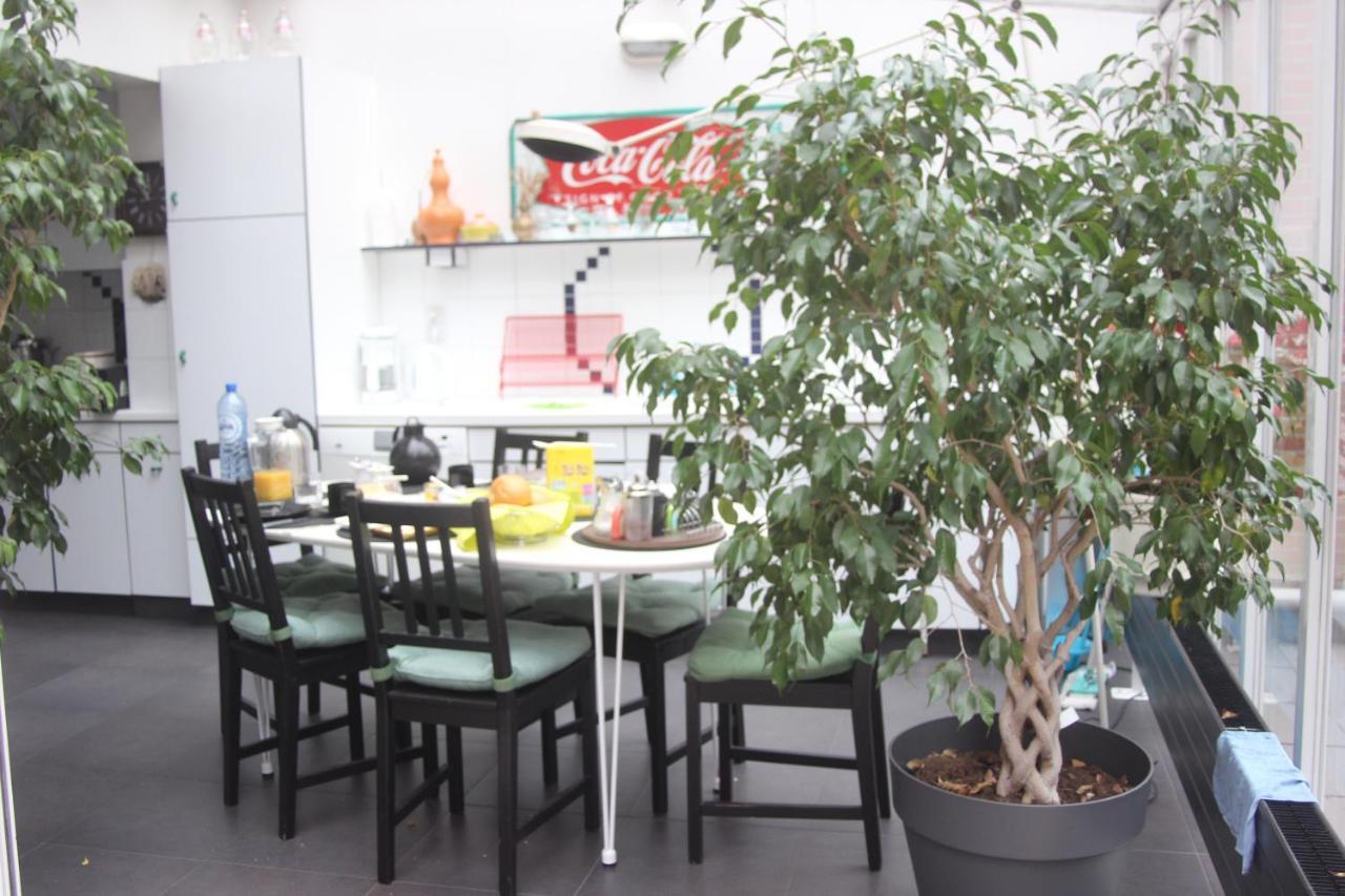 B&B Middelheim Antwerpen Exteriör bild