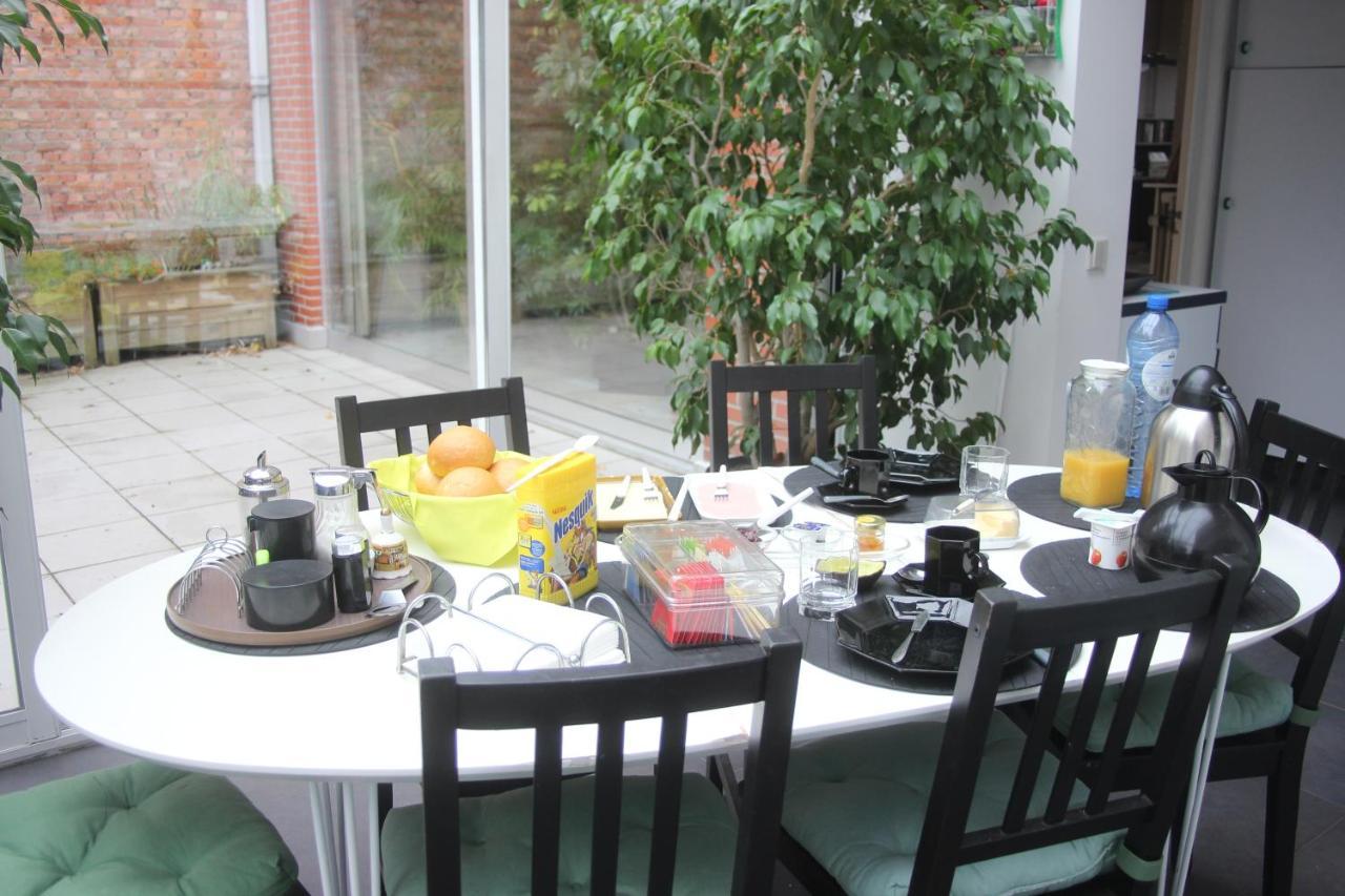 B&B Middelheim Antwerpen Exteriör bild